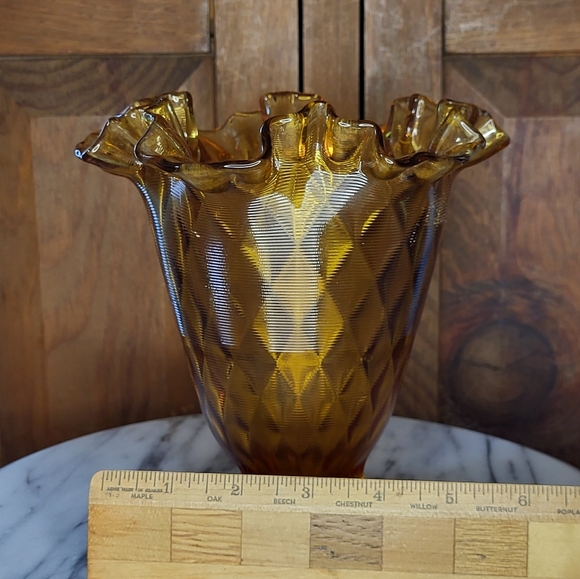 Fenton Glass Vase with Ruffled Edge - Picture 7 of 13